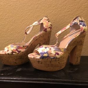 Steve Madden Floral Platform Sandal